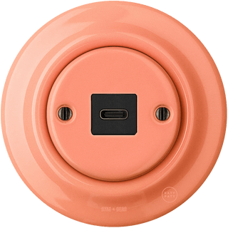 PORCELAIN WALL SOCKET SALMON USB-C - DYKE & DEAN